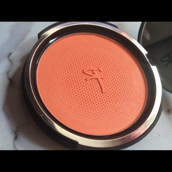 it cosmetics Other - BRAND NEW IT COSMETICS BYE BYE PORES BLUSH